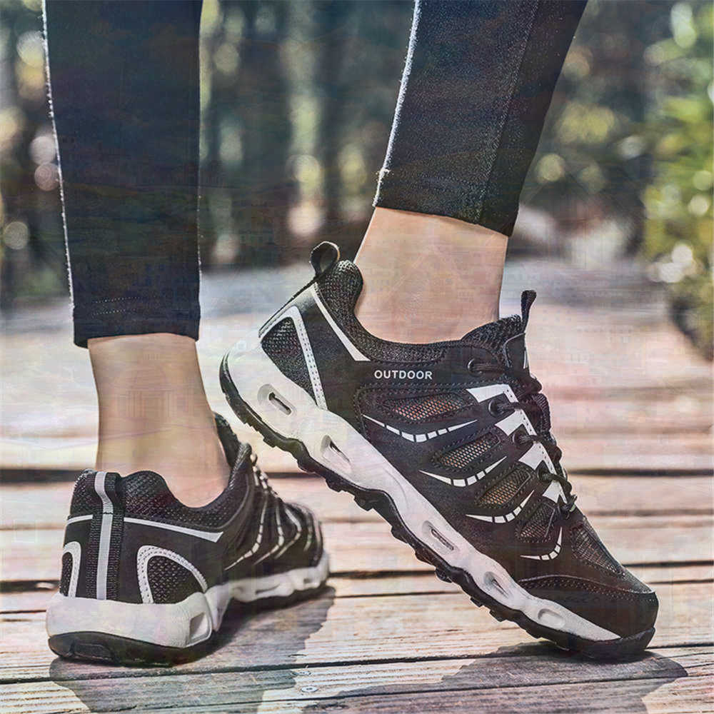 Sumer Round Tip Silver Sneaker - Men Accessories Tips ulasan dan harga
